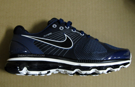 Nike Air Max 2010 Grove Green Obsidian 8