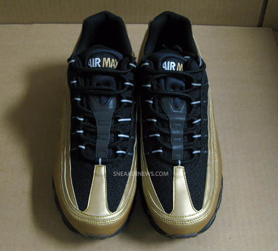 Nike Air Max 247 Black Metallic Gold 7