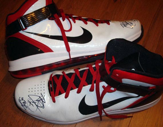 Nike Air Max Hyperdunk 2010 Signed Carlos Boozer Pe 2