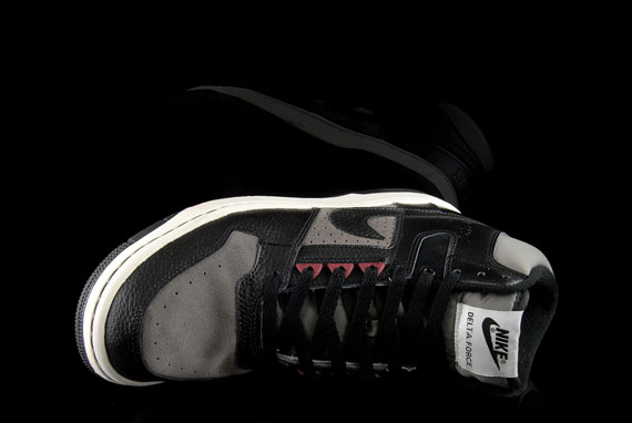 Nike Delta Force Hi Blk Gr Red 05