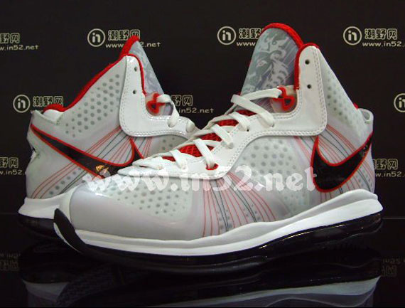 Nike Lebron 8 V2 In52 02