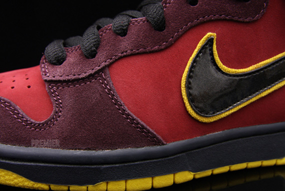 Nike SB Dunk High - 'Ironman' | November 2010