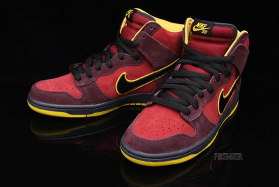 Nike Sb Dunk High Ironman November 2010 03