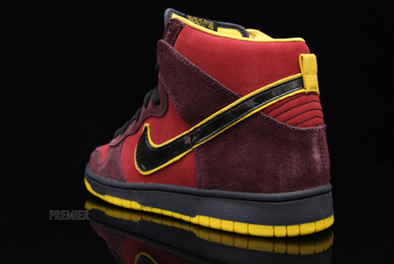 Nike Sb Dunk High Ironman November 2010 04