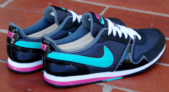 Nike Wmns Eclipse Ii Miami Vice 02