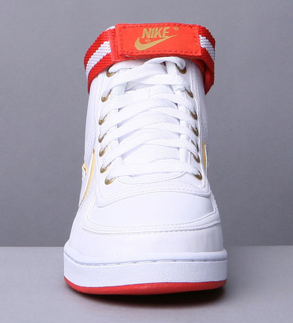 Nike Wmns Vandal Org Gld 05