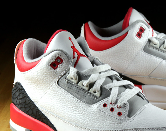 Sneaker Giveaway Air Jordan Fire Red Iii 02