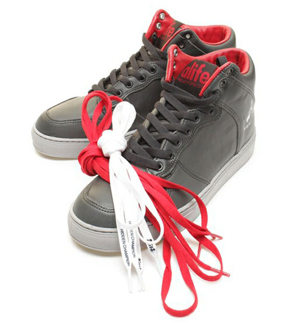 Everybody High Card Black 10