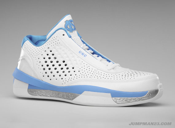 Air Jordan 2010 Team Unc Team Pe 01