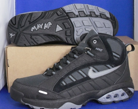 Nike Acg Umara Black Silver Sample 01