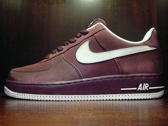 Nike Air Force 1 07 Low Maroon White 3m Toe 01