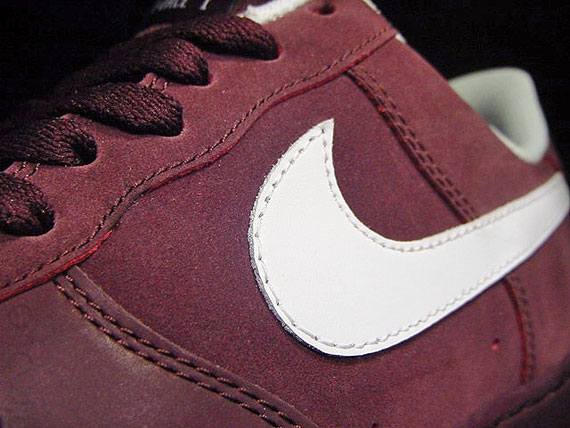 Nike Air Force 1 07 Low Maroon White 3m Toe 03