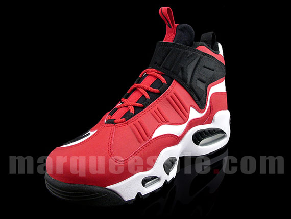 Nike Air Griffey Max 1 White Black Sport Red Metallic Silver Ms 02