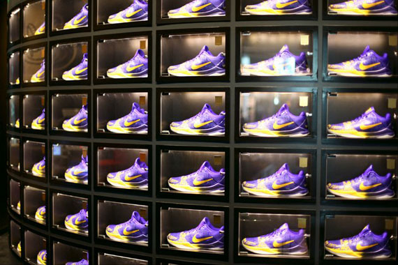 Nike Vault 5 Rings Opening 01