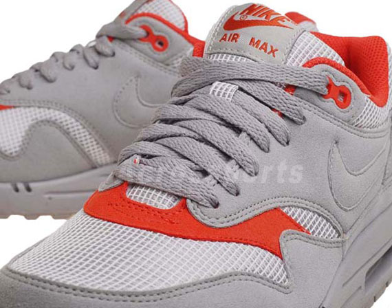 Nike WMNS Air Max 1 - Medium Grey - Spice