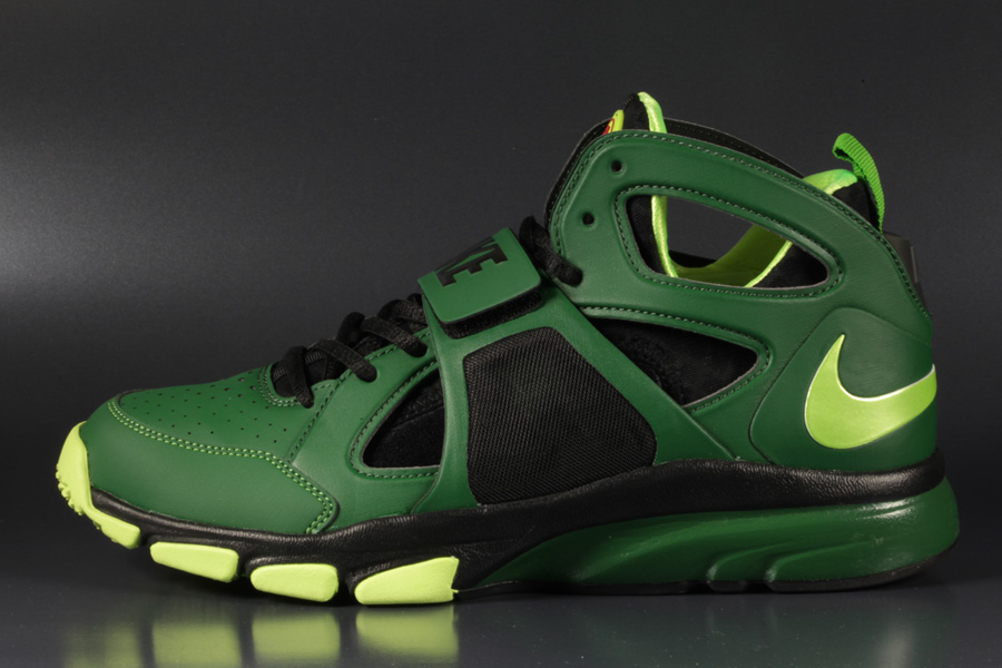 17 Nike Huarache Tr