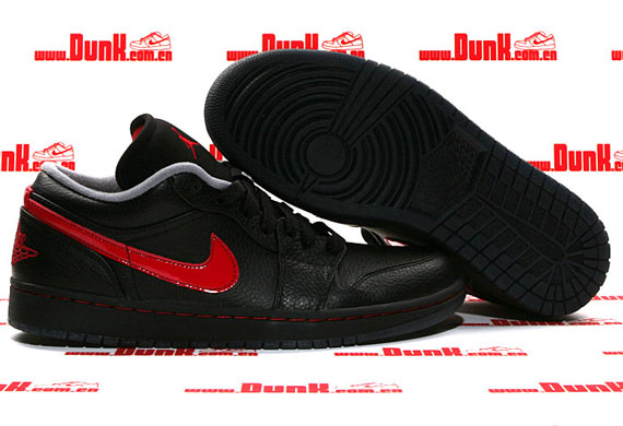 Air Jordan 1 Phat Low Black Varsity Red Stealth Dunk 08