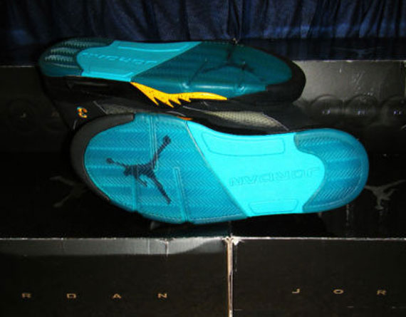 Air Jordan V Chris Paul Hornets Away Pe 02