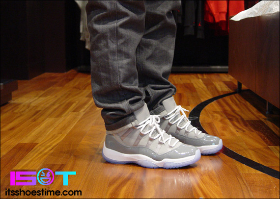 Air Jordan Xi Cool Grey Ist 01