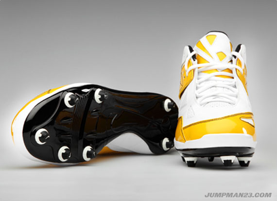 Jordan Brand Signs Lamarr Woodley 01