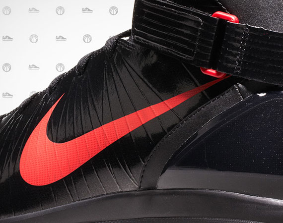 Nike Air Max Hyperdunk 2010 – LaMarcus Aldridge Blazers Away PE