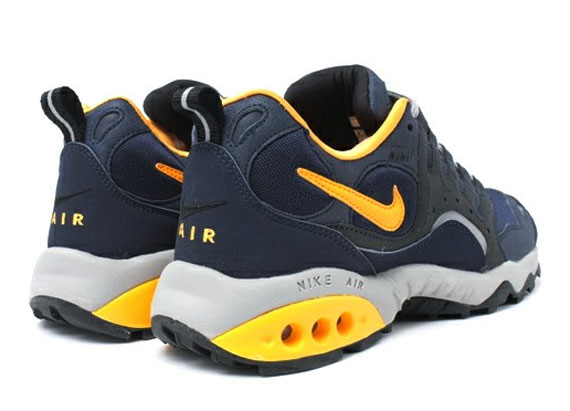 Nike Air Terra Humara Navy Yellow Black 3