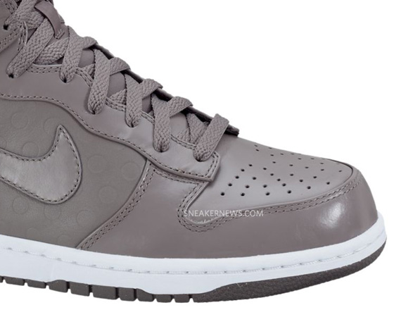 Nike Dunk High Premium Soft Grey Black White Polka Dot 01