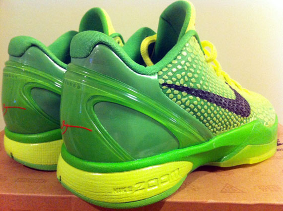 Nike Kobe Vi Grinch 01