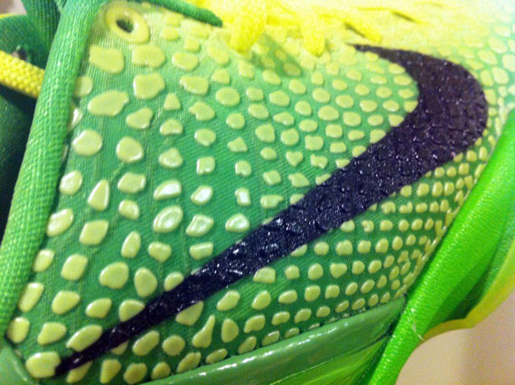 Nike Kobe Vi Grinch 02