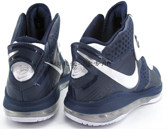 Nike Lebron 8 V.2 Navy White Detailed Images 06