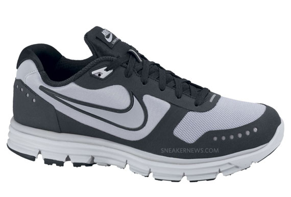 Nike Lunar Venture Black Wolf Grey 1