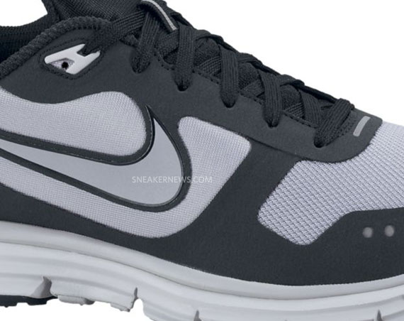 Nike Lunar Venture – Black – Wolf Grey – Pro Platinum