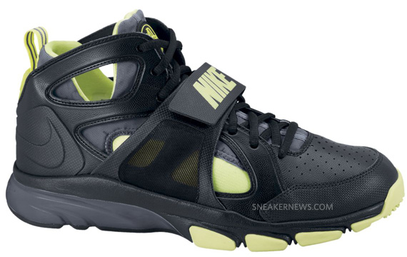 Nike Zoom Huarache Tr Mid Black Volt Dark Grey Nikestore 02