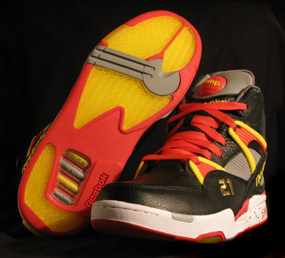 Packer Shoes X Reebok Nique Pump Omni Zone Detailed Images 9