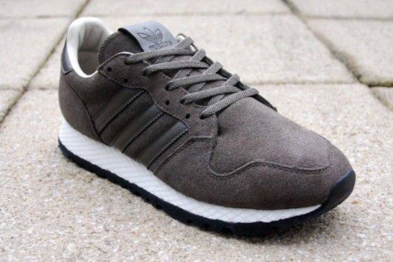 adidas Originals ZX 380 – Brown – February 2011