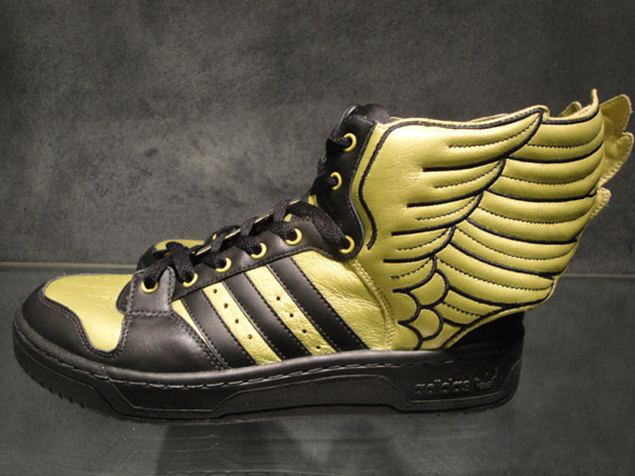 Adidas Jeremy Scott Js Wings 2.0 Gold Black 1