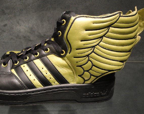 Adidas Jeremy Scott Js Wings 2.0 Gold Black