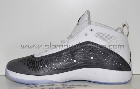 Air Jordan 2011 White Black New Images 02