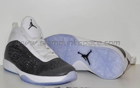 Air Jordan 2011 White Black New Images 04