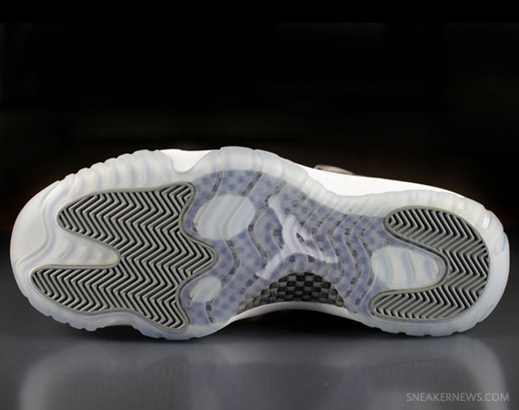 Air Jordan Xi Cool Grey 09