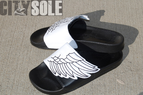 Jeremy Scott Adidas Originals Wings Adilette 01