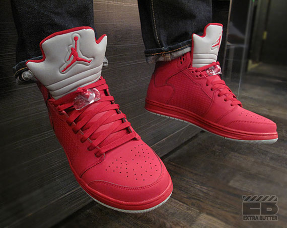 Jordan Prime 5 Varsity Red Extra Butter 02