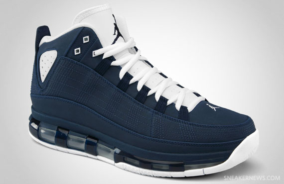 Jordan Take Flight Midnight Navy White 414825 401 02