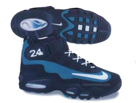 Nike Air Griffey Max 1 Black White Freshwater August 2011 2