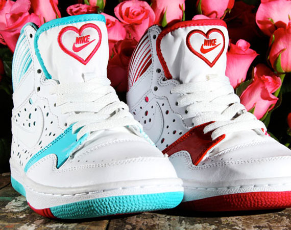 Nike WMNS Court Force High – Valentine’s Day 2011