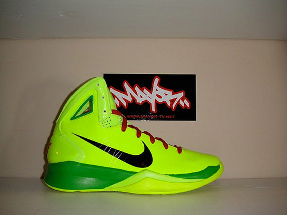 Nike Hyperdunk 2010 Christmas Day Pe 2