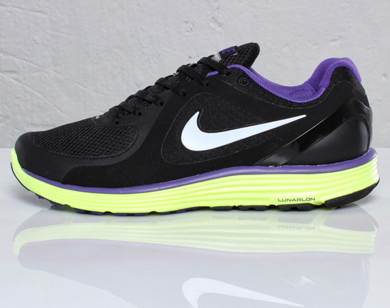 Nike Lunarswift Black Varsity Purple Volt 05