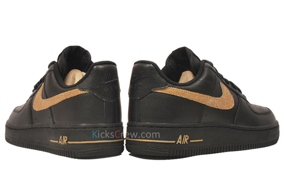 Nike Wmns Air Force 1 Black Metallic Gold 3