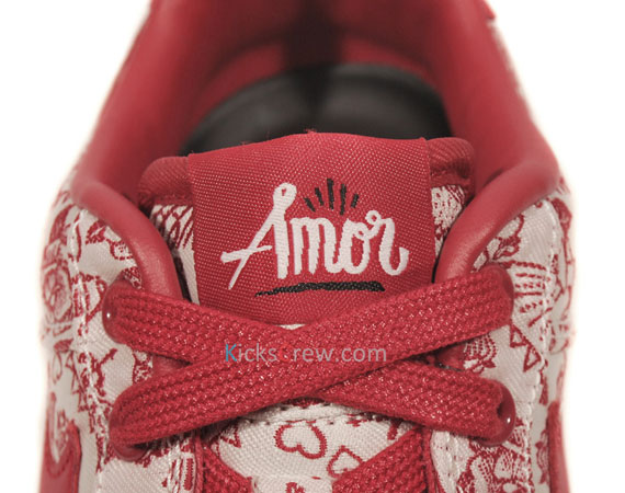 Nike Wmns Air Force 1 Low Valentines Day Amor 01