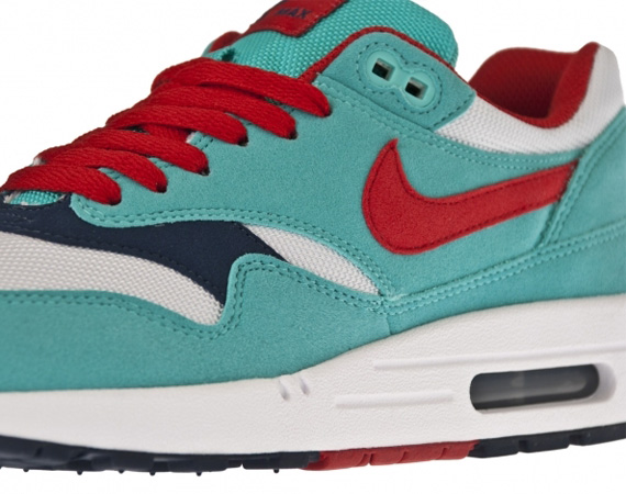 Nike Wmns Air Max 1 Retro Sport Red Titolo 03